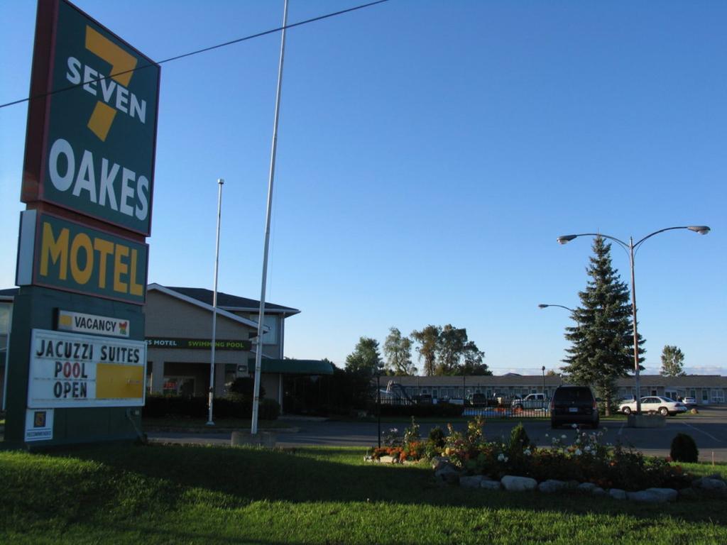 Motel Seven Oakes Kingston