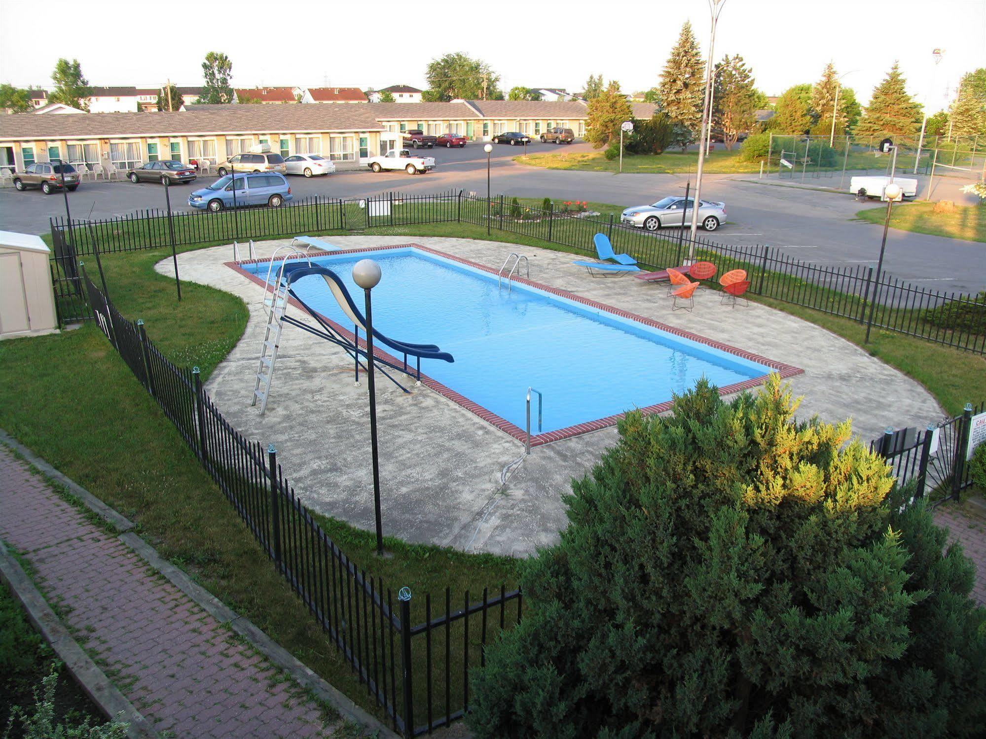 Motel Seven Oakes 2*